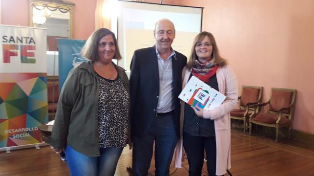 FIRMA DE CONVENIO CON LA SUBSECRETARIA DE NIÑEZ