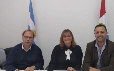 Firma de convenio para obras de carpeta asfáltica